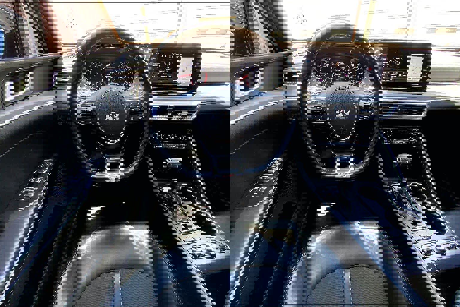 Used 2022 Kia K5 GT-Line w/ GT-Line Awd Premium Package image 6