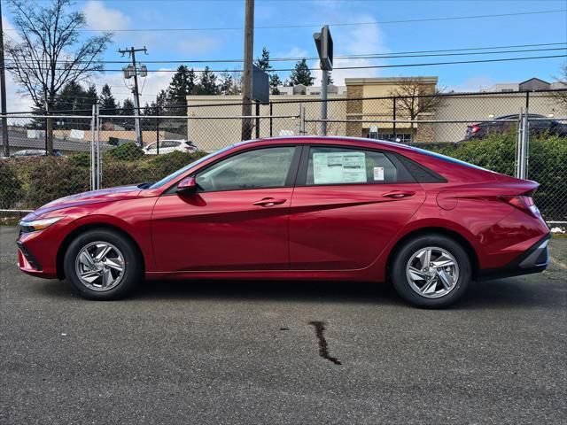 New 2026 Hyundai Elantra SE FWD image 4