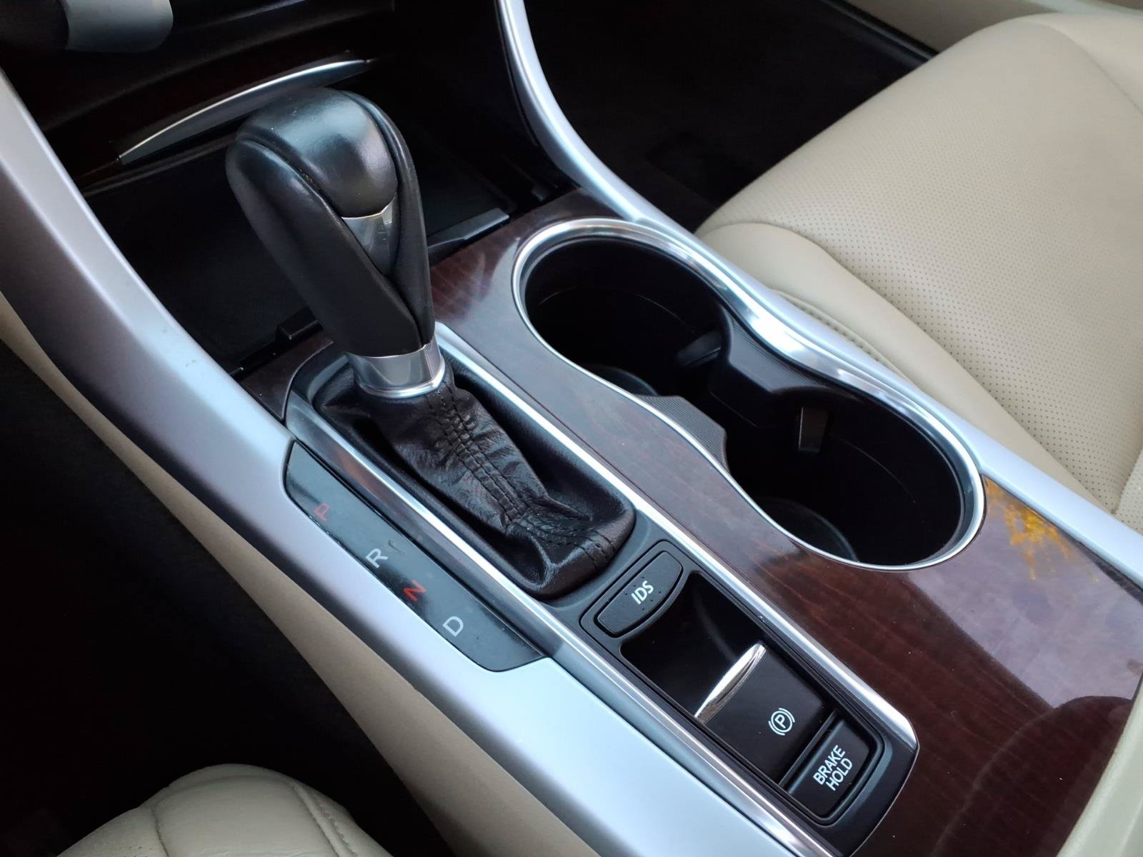 Used 2015 Acura TLX w/ Technology Package FWD image 19