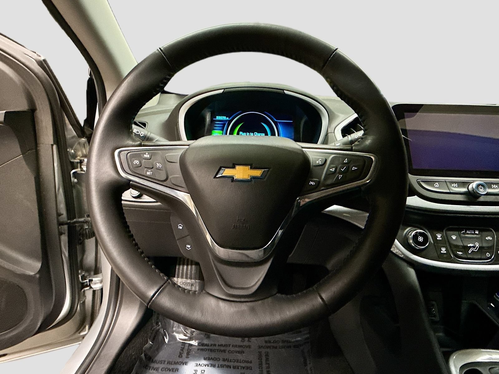 Used 2017 Chevrolet Volt LT FWD image 13