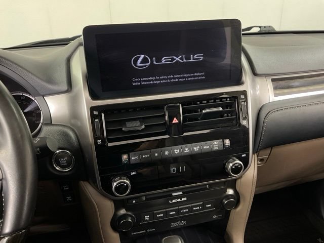 Used 2023 Lexus GX 460 Premium w/ Accessory Package AWD/4WD image 18