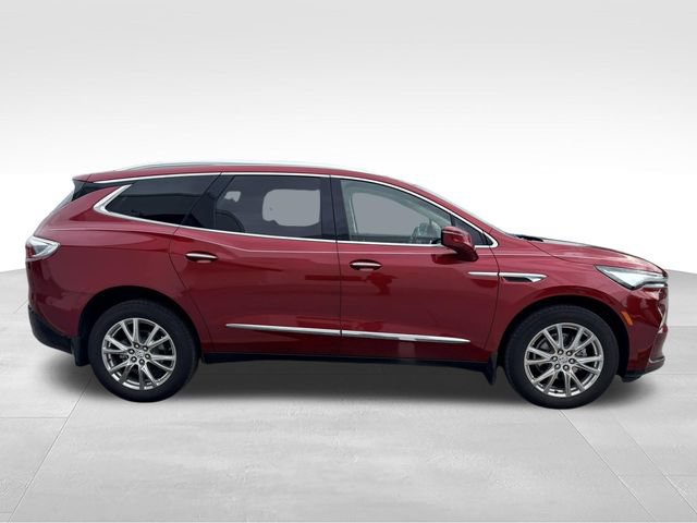 Used 2023 Buick Enclave Essence w/ Experience Buick Package FWD image 4