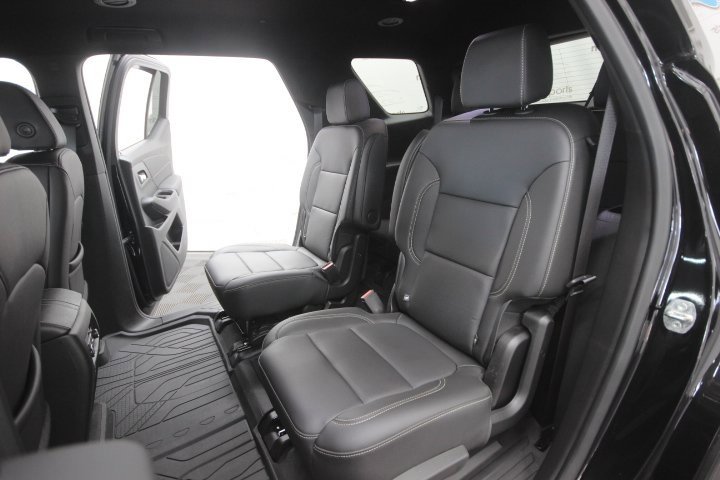 Used 2022 Chevrolet Traverse LT w/ LPO, Floor Liner Package image 21