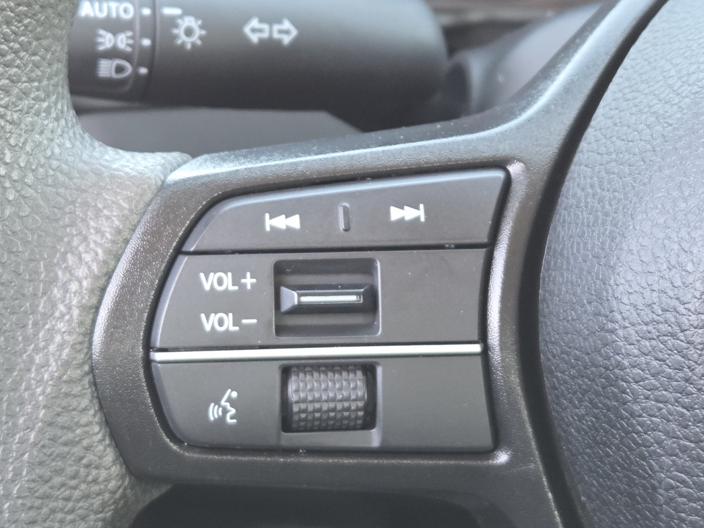 Used 2024 Honda Accord EX image 31