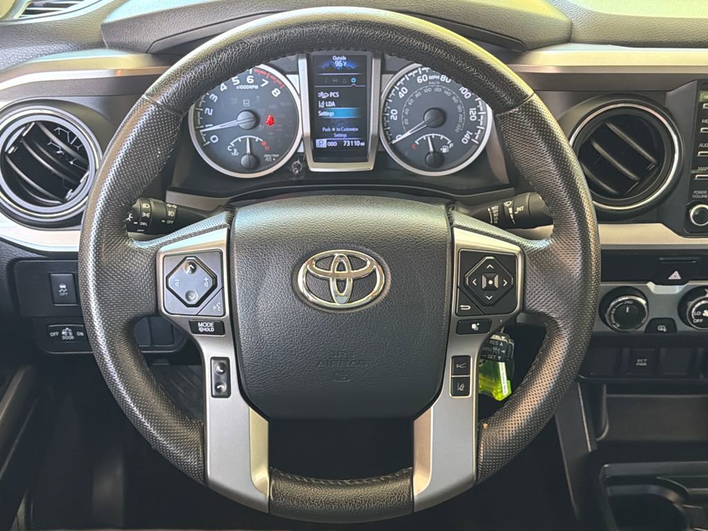 Used 2020 Toyota Tacoma SR5 AWD/4WD image 4