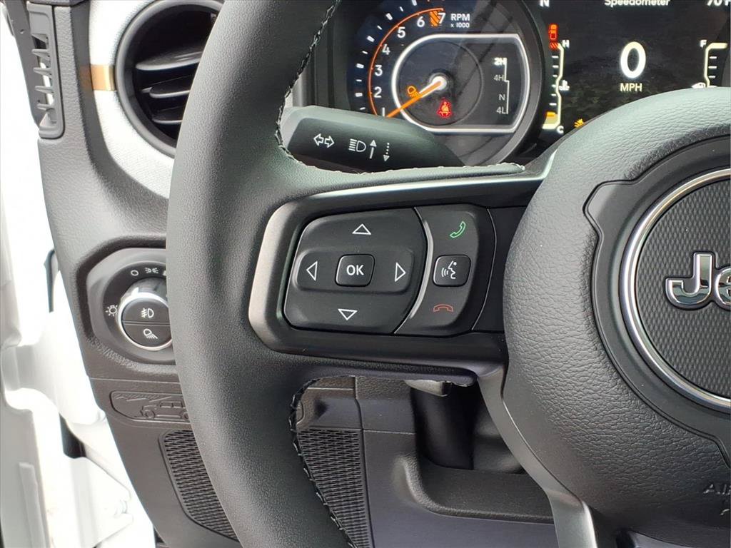 New 2026 Jeep Gladiator Sport AWD/4WD image 12