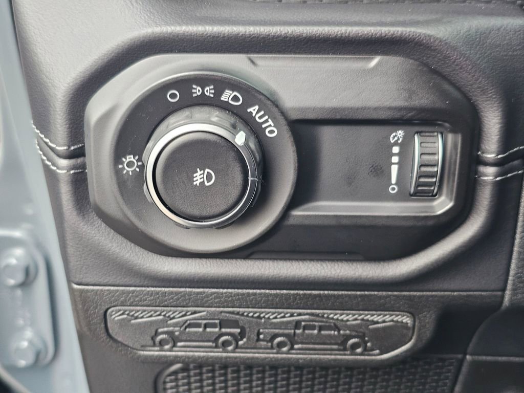 New 2026 Jeep Wrangler Rubicon AWD/4WD image 30