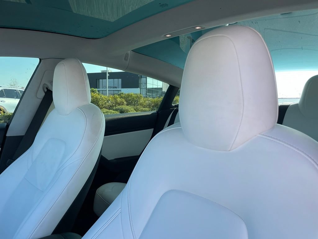 Used 2020 Tesla Model 3 Standard Range RWD image 22