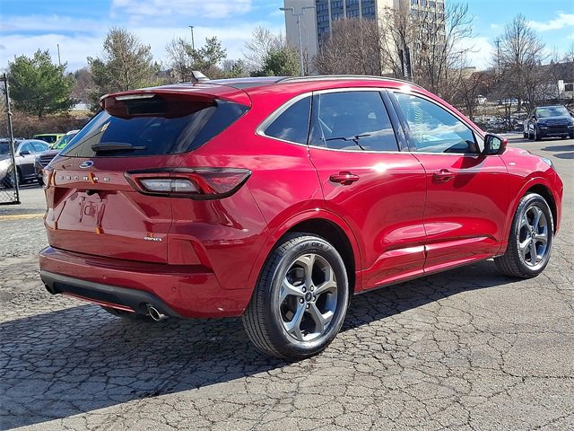 Used 2023 Ford Escape ST-Line Select w/ Tech Pack #2 image 6