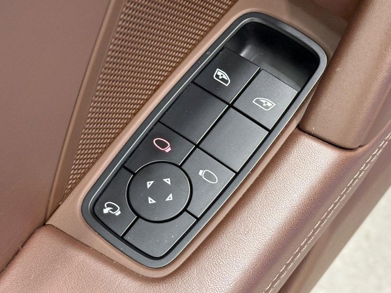 Certified 2022 Porsche 911 Carrera 4S w/ Premium Package image 25