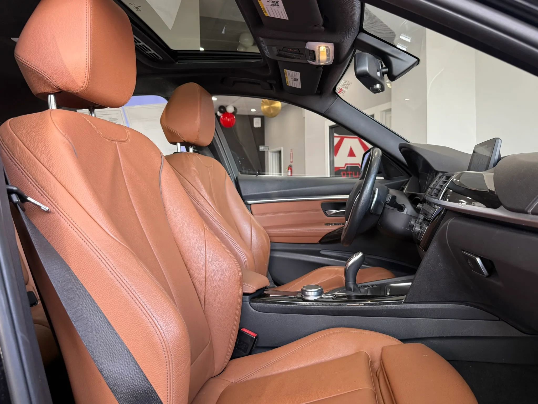 Used 2017 BMW 330i xDrive Sedan image 23