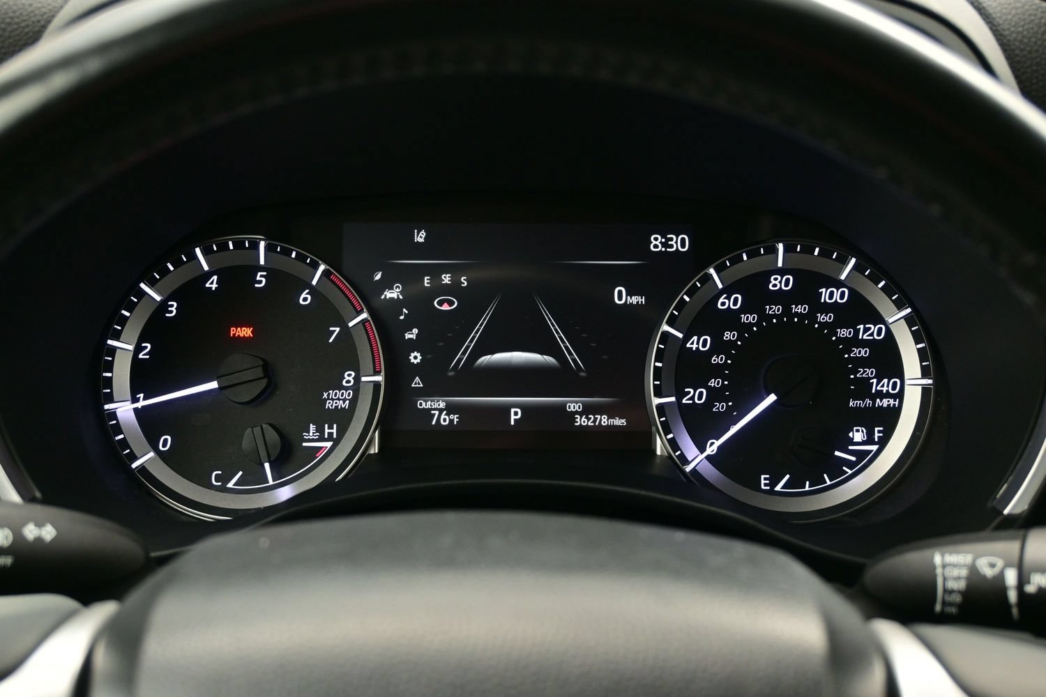 Used 2023 Toyota Highlander XLE AWD/4WD image 27