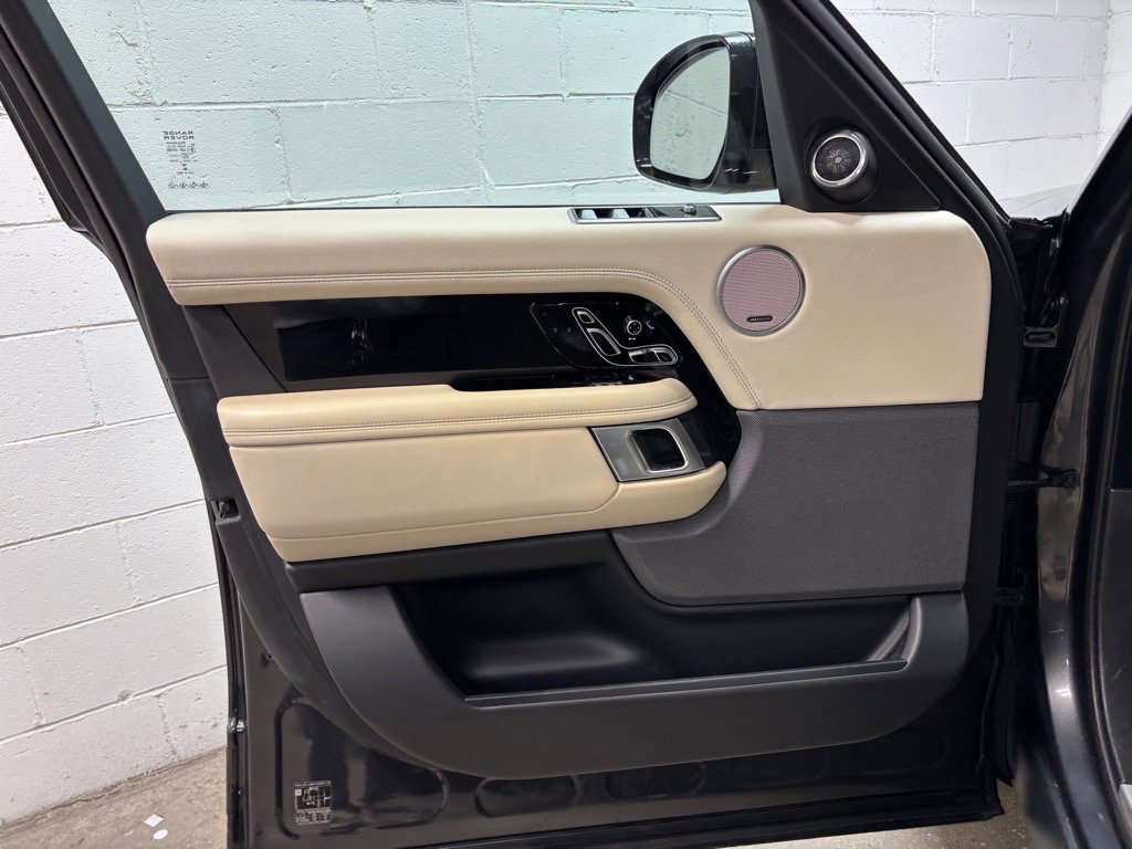 Used 2022 Land Rover Range Rover Westminster Edition image 24