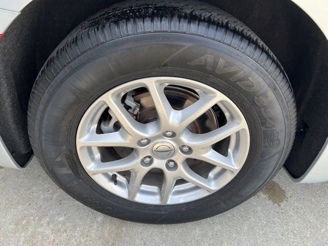 Used 2024 Chrysler Pacifica Touring-L image 7