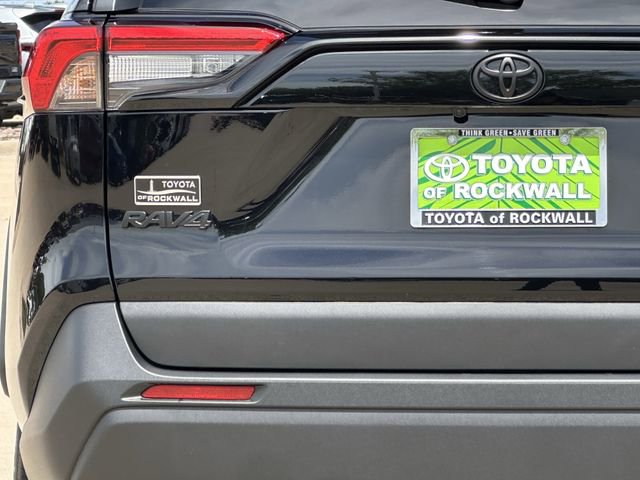 Used 2025 Toyota RAV4 XLE w/ Convenience Package FWD image 5