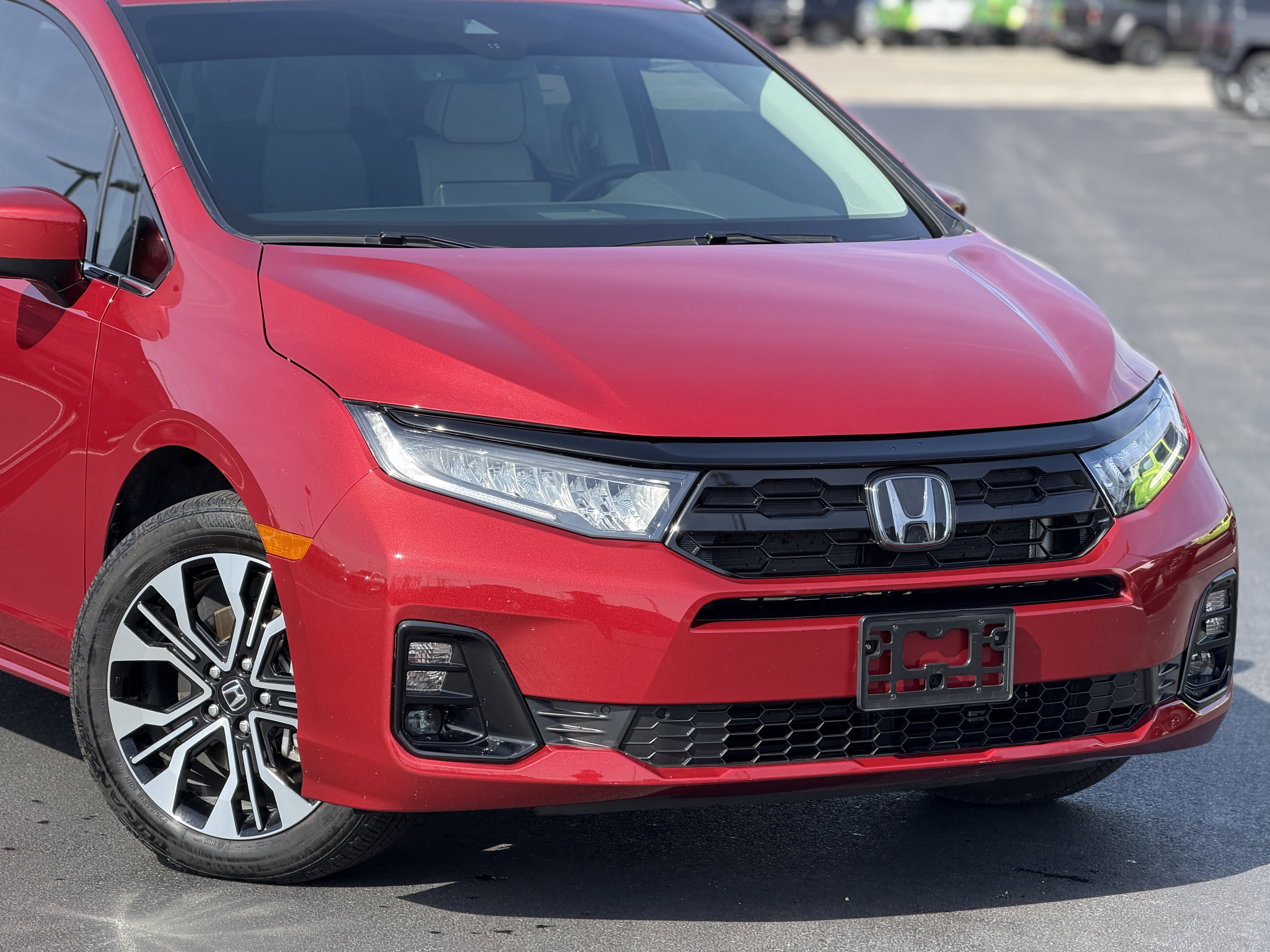Used 2025 Honda Odyssey Elite image 5