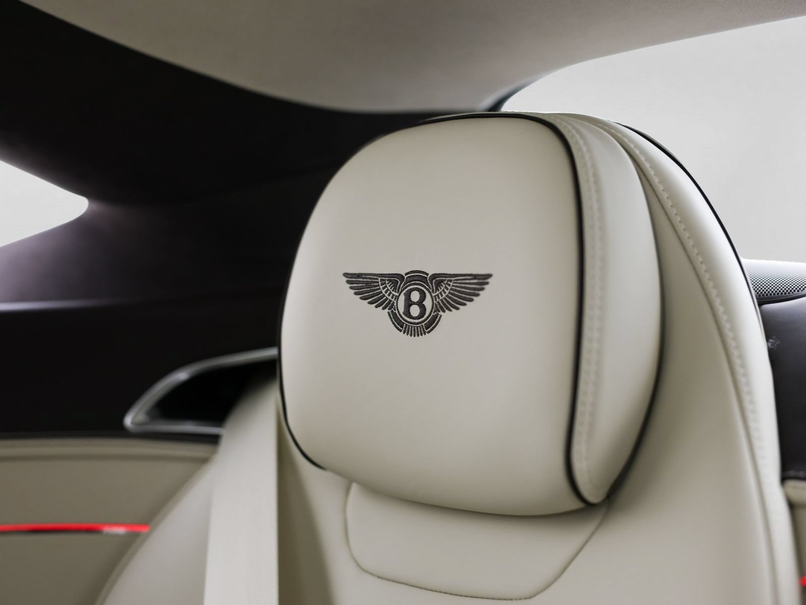 New 2026 Bentley Continental GT AWD/4WD image 32