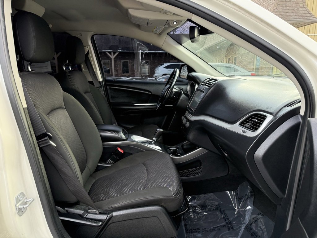 Used 2019 Dodge Journey SE image 20