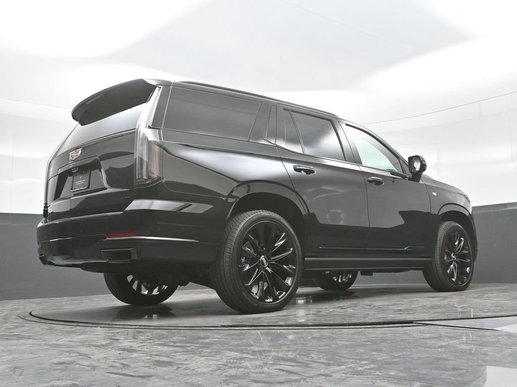 New 2026 Cadillac Escalade Platinum Sport w/ LPO, ONYX Package AWD/4WD image 32