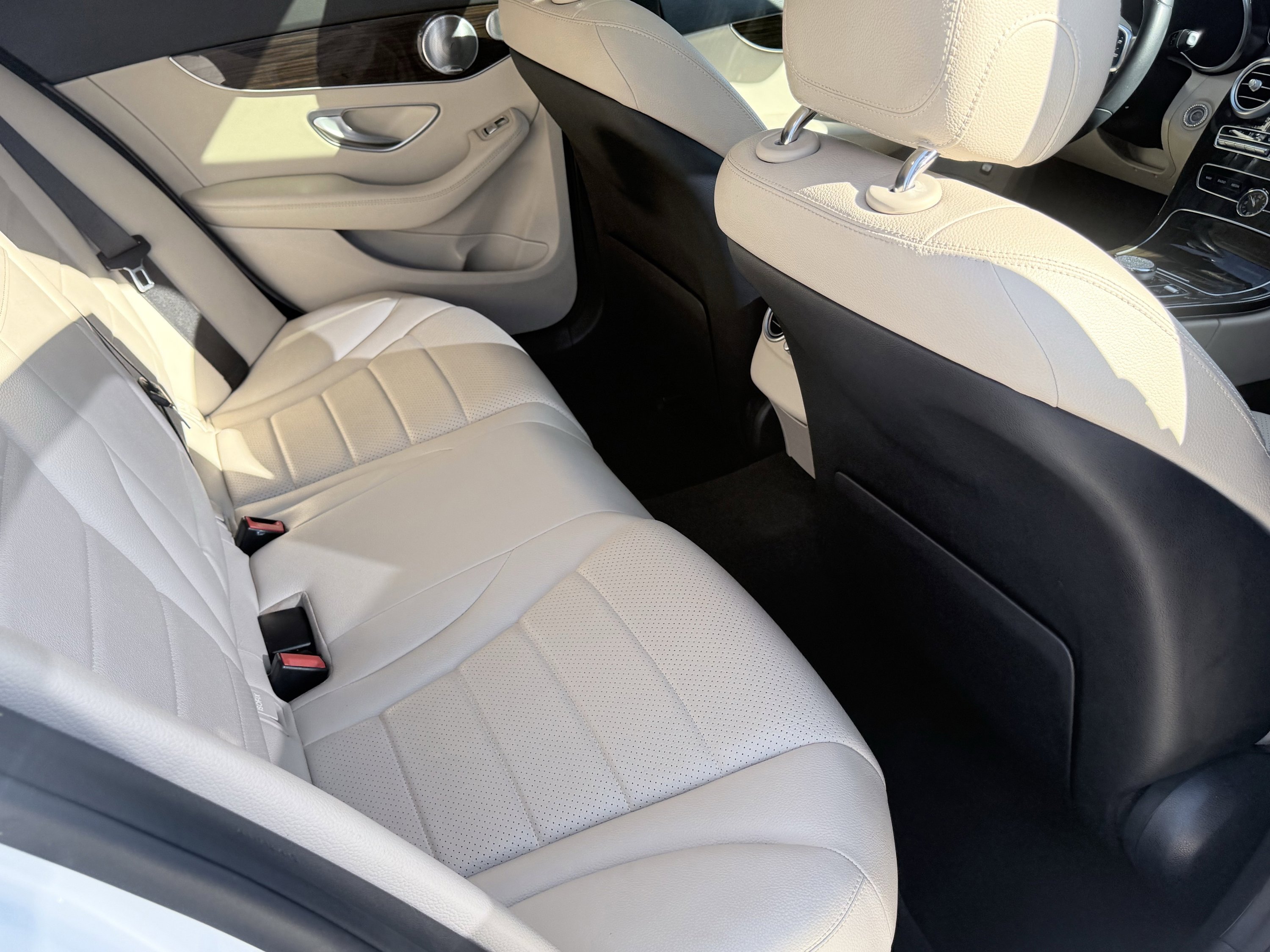 Used 2021 Mercedes-Benz C 300 Sedan image 19