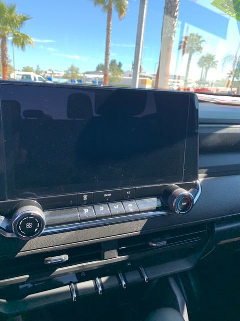 Used 2023 Chevrolet Colorado W/T image 24