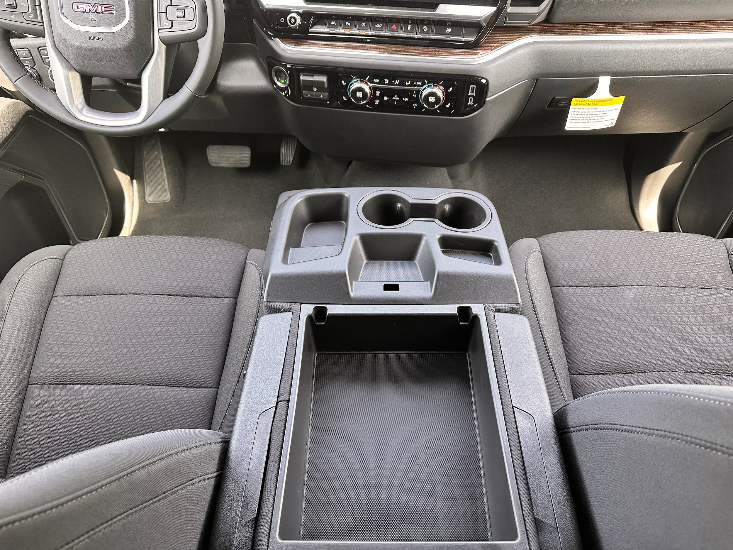 Used 2025 GMC Sierra 1500 SLE AWD/4WD image 16