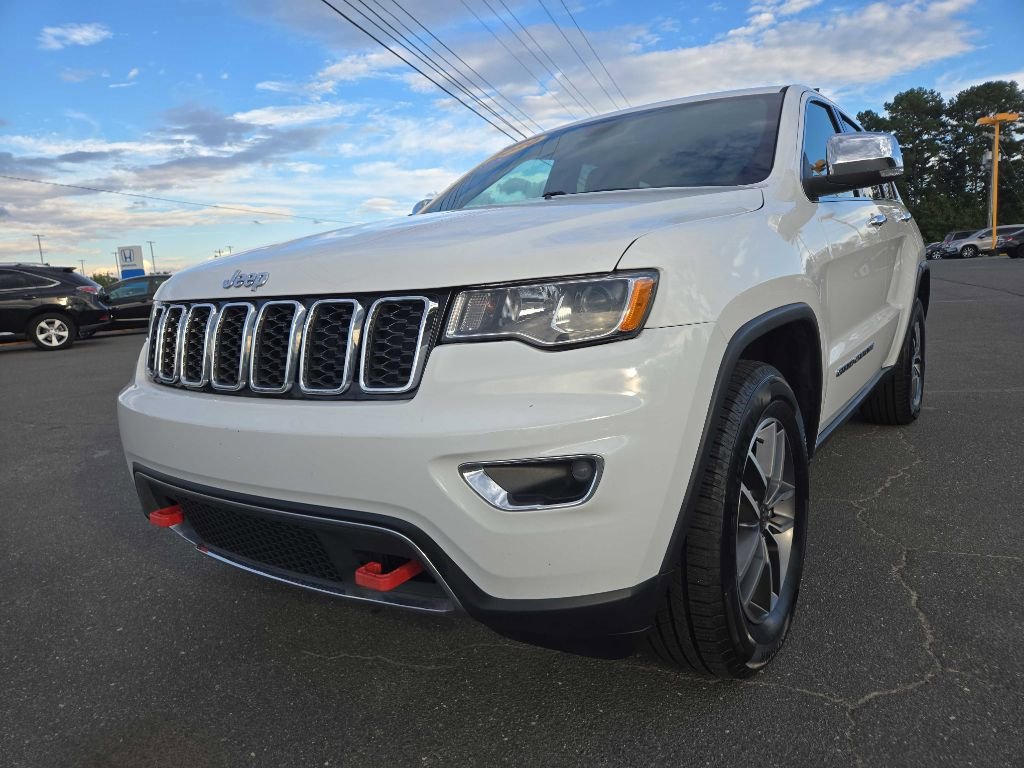 Used 2020 Jeep Grand Cherokee Limited w/ Luxury Group II image 4