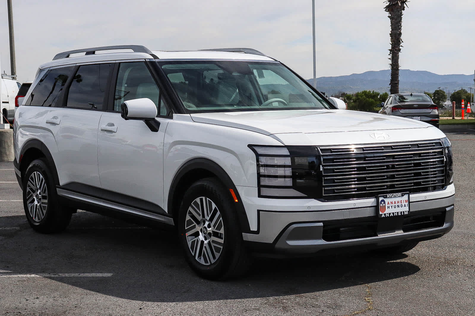 New 2026 Hyundai Palisade SEL Premium FWD image 3