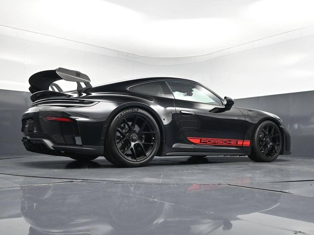 Certified 2025 Porsche 911 GT3 RWD image 24