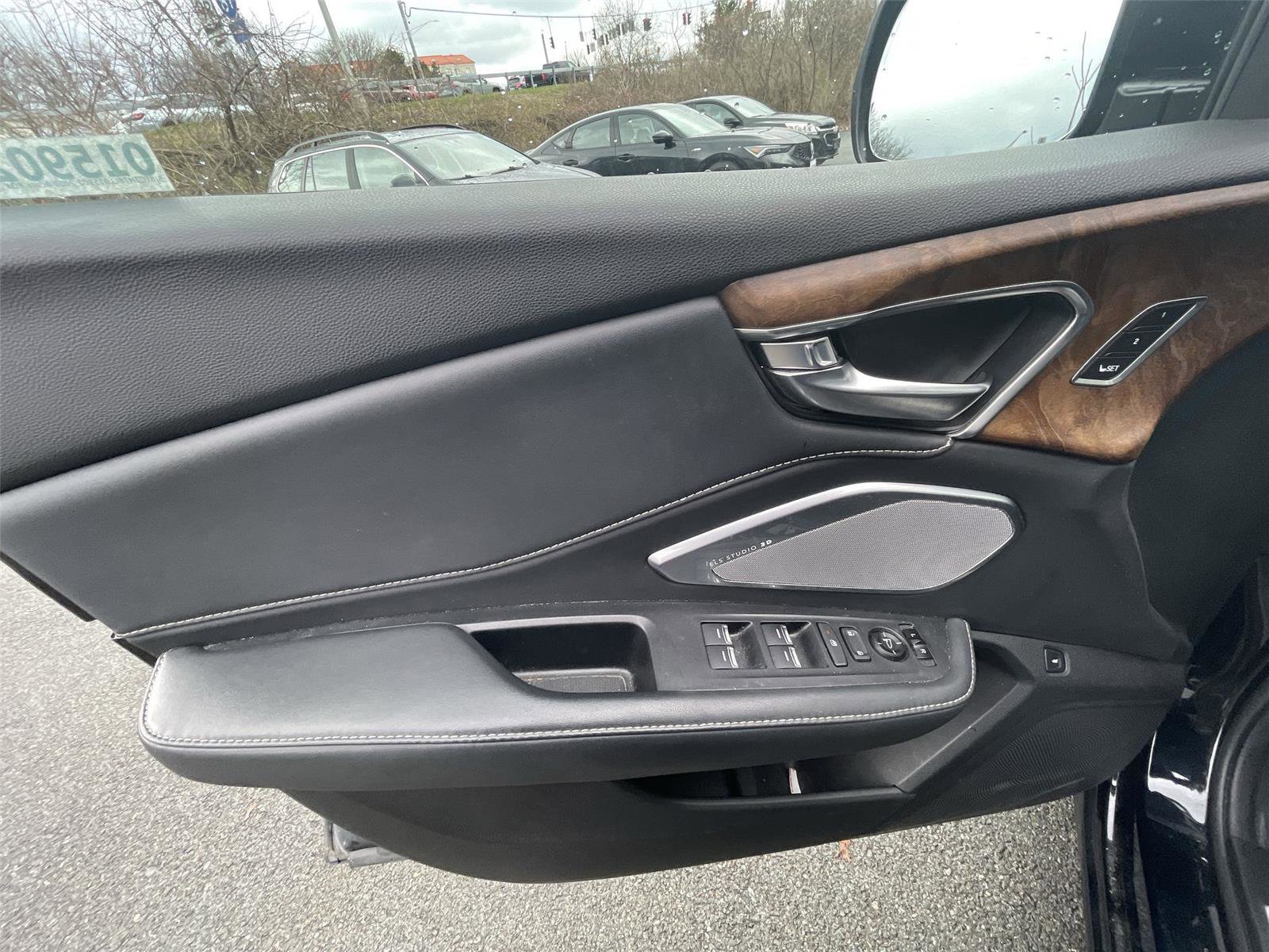 Used 2020 Acura RDX AWD w/ Advance Package image 12