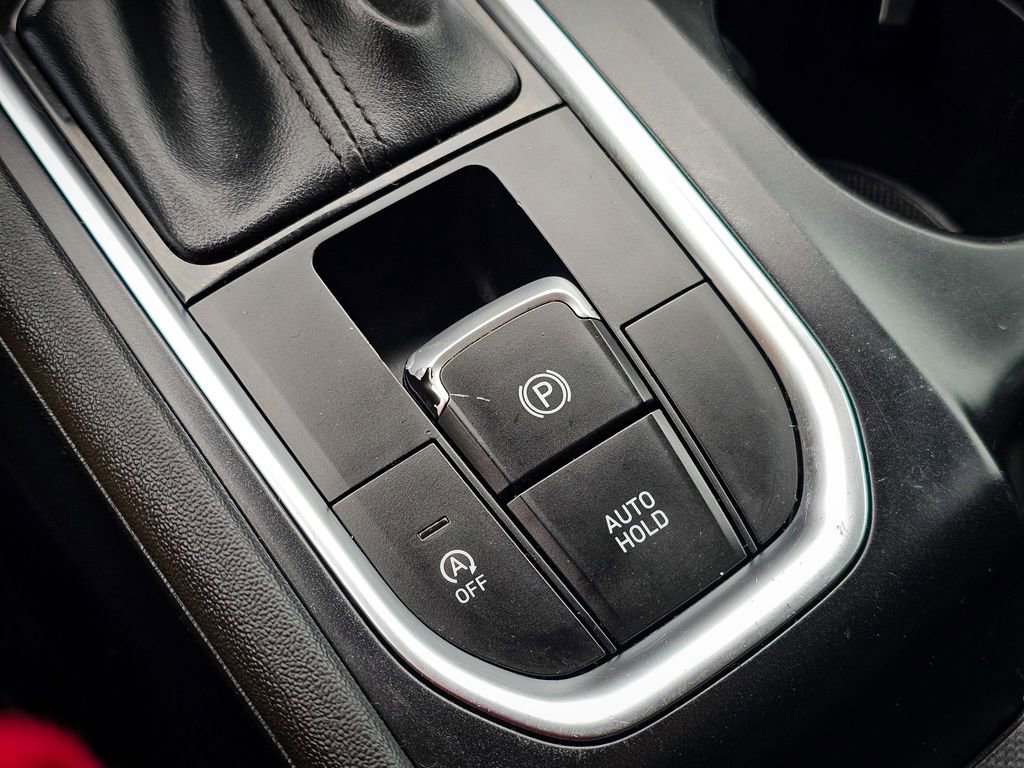 Used 2019 Hyundai Santa Fe SE image 24
