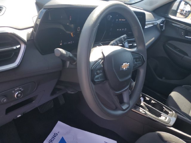 Used 2026 Chevrolet TrailBlazer LT AWD/4WD image 19
