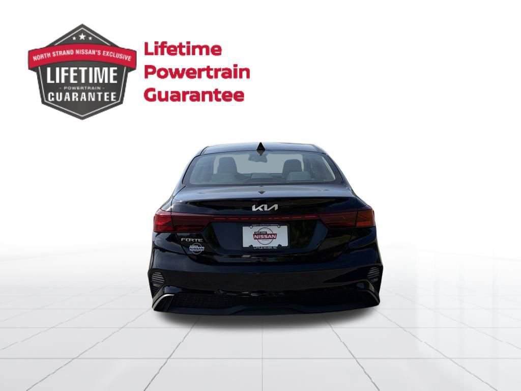Used 2022 Kia Forte LXS FWD image 4