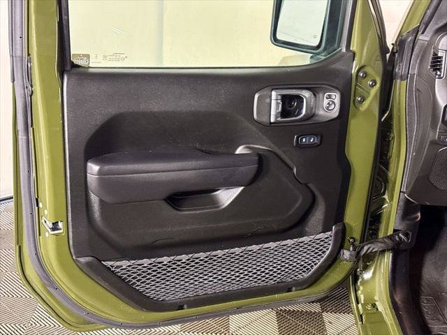 Certified 2024 Jeep Wrangler Unlimited AWD/4WD image 11