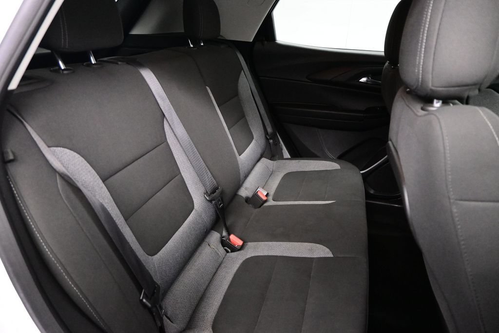 Used 2023 Chevrolet TrailBlazer LT FWD image 24