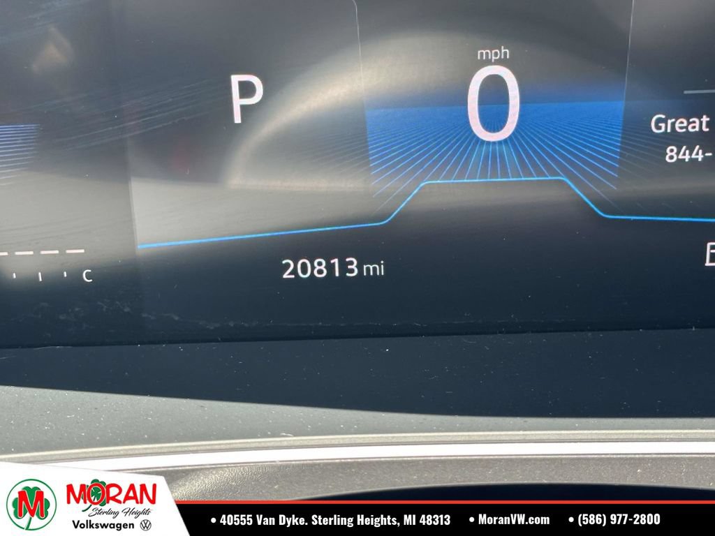 Certified 2023 Volkswagen Tiguan SE R-Line AWD/4WD image 25