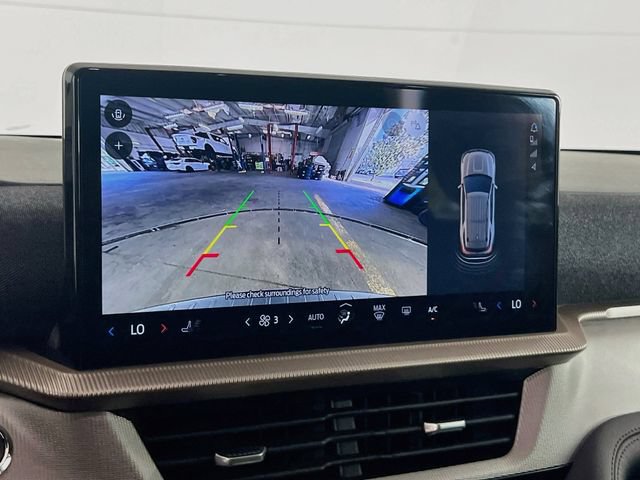 Used 2025 Ford Explorer Active RWD image 13