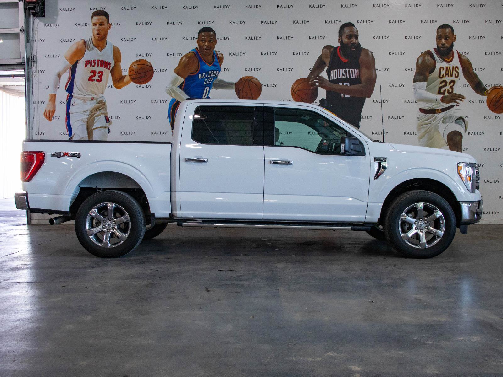 Used 2023 Ford F150 XLT w/ Equipment Group 302A High image 17