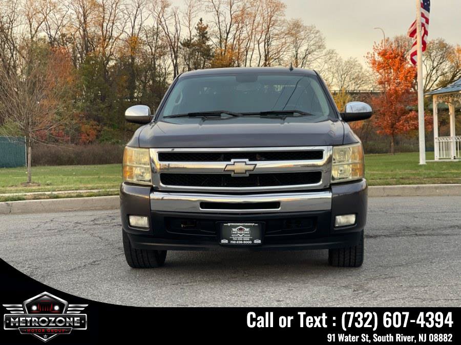 Used 2011 Chevrolet Silverado 1500 LT w/ Texas Edition RWD image 3