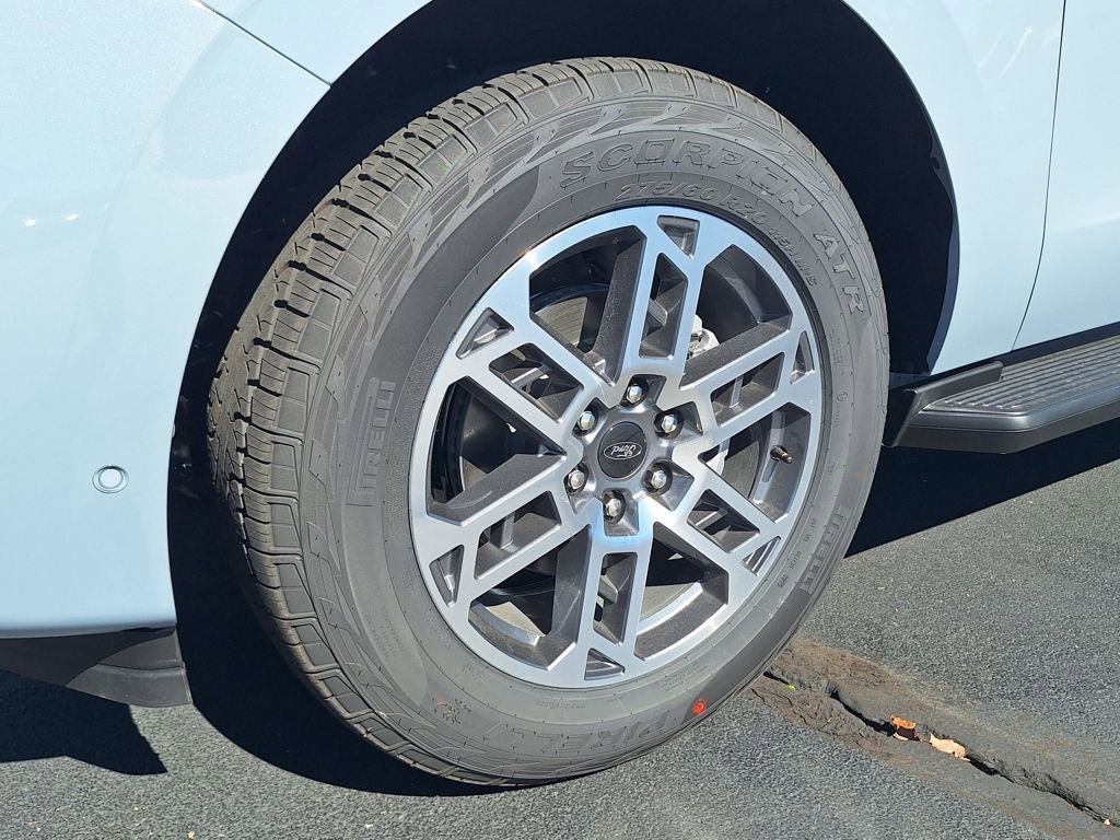 New 2025 Ford Expedition Active image 30