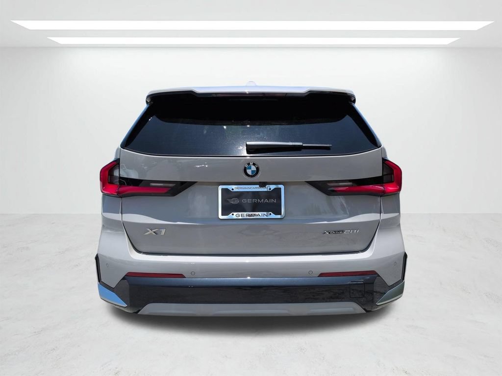 New 2026 BMW X1 xDrive28i w/ Technology Package AWD/4WD image 5