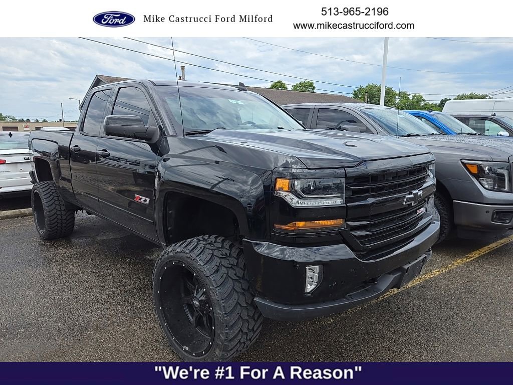 Used 2017 Chevrolet Silverado 1500 LT w/ Midnight Edition AWD/4WD image 3