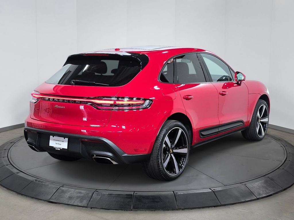 Certified 2026 Porsche Macan AWD/4WD image 7