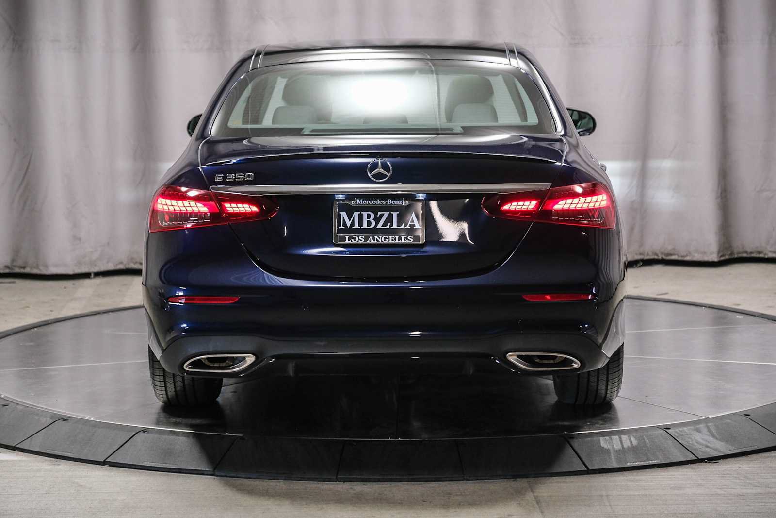 Used 2023 Mercedes-Benz E 350 Sedan image 3