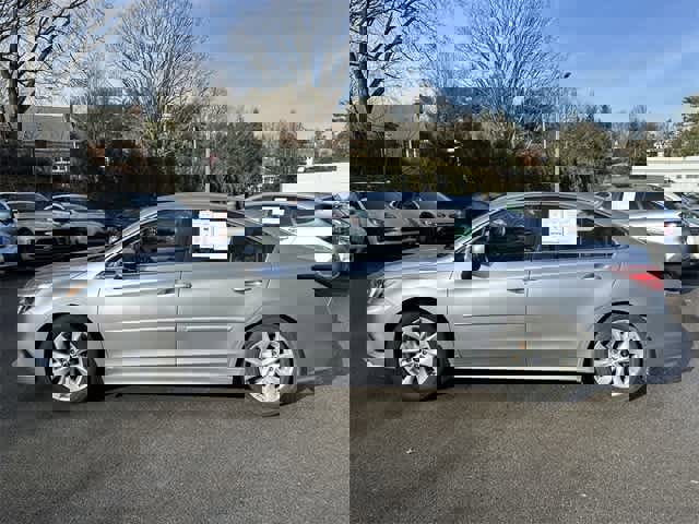 Used 2016 Subaru Legacy 2.5i Premium image 2