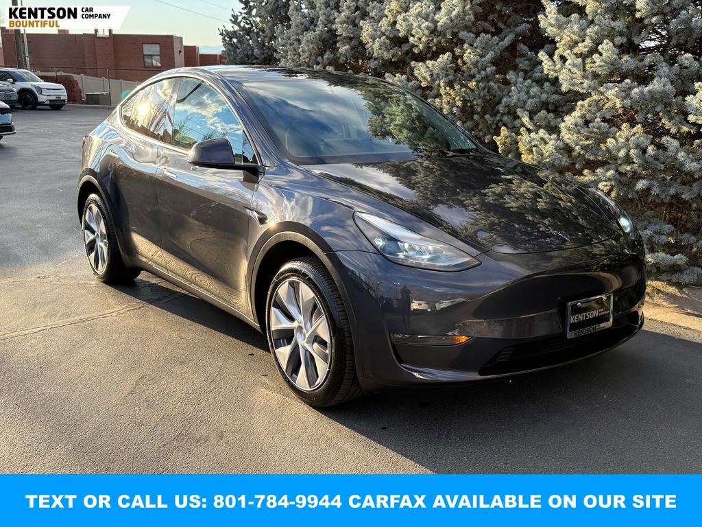 Used 2024 Tesla Model Y Long Range image 12
