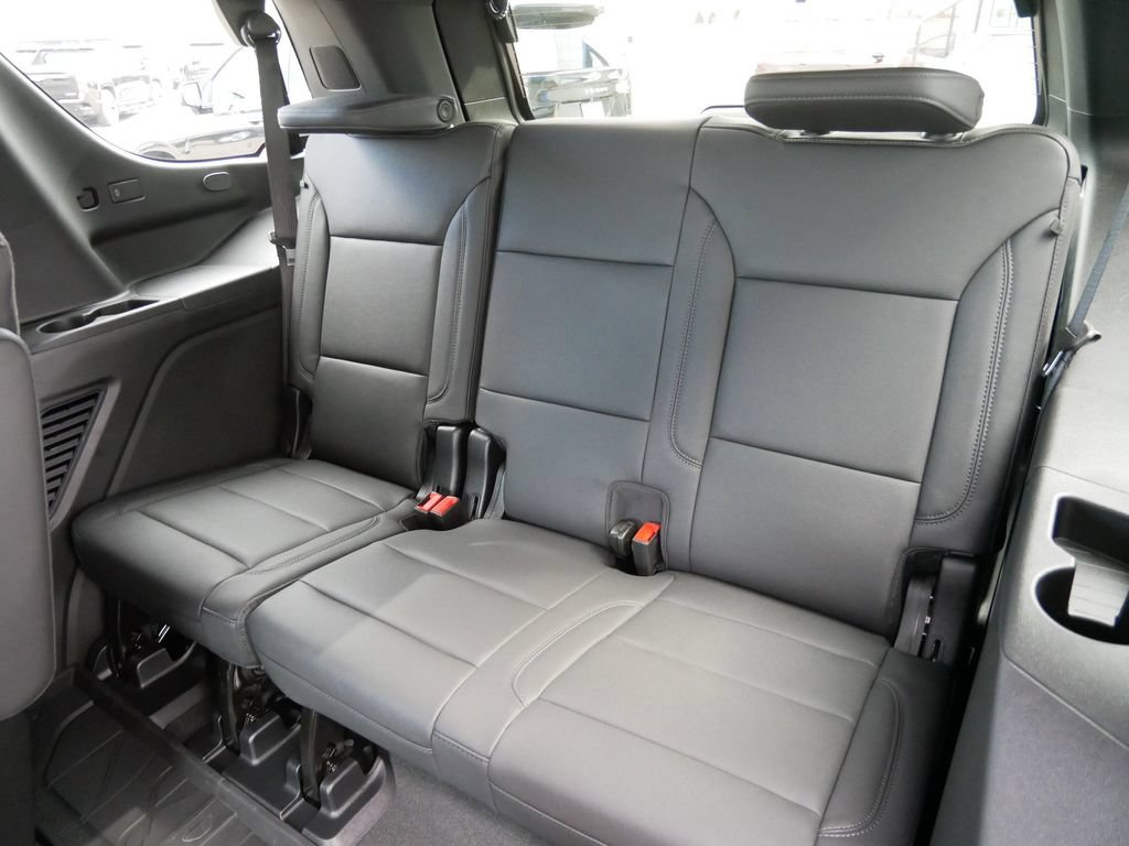 New 2026 Chevrolet Tahoe LT w/ Comfort Package AWD/4WD image 16
