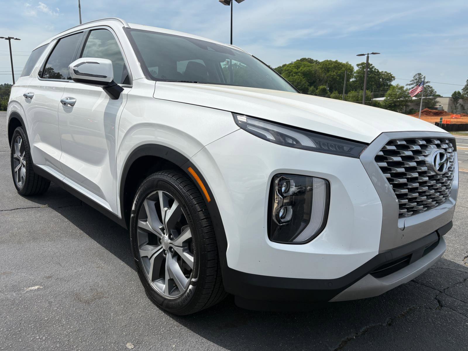 Used 2022 Hyundai Palisade SEL w/ Convenience Package FWD image 3