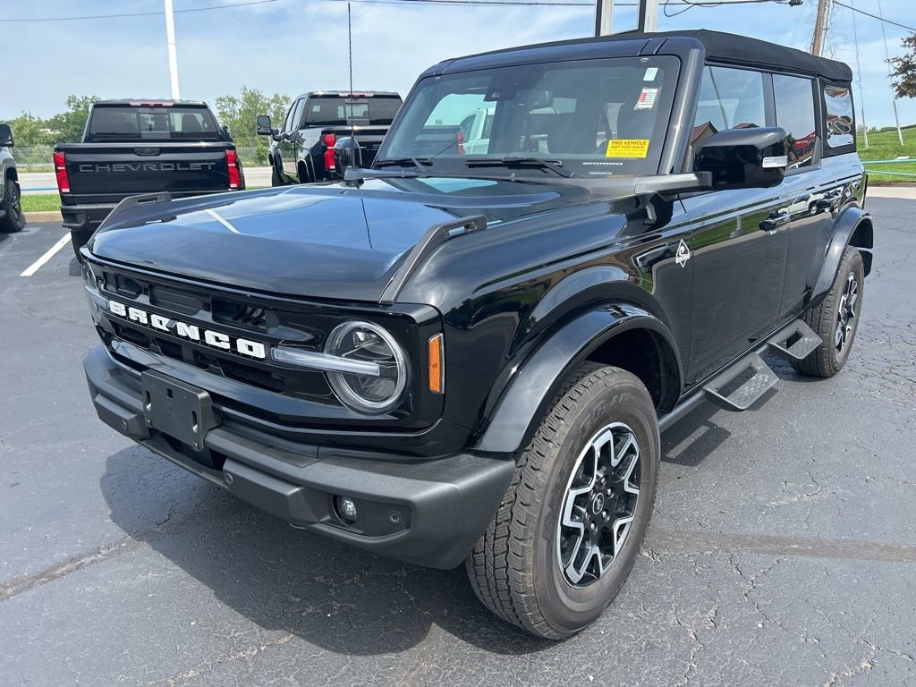 Used 2024 Ford Bronco Outer Banks AWD/4WD image 9