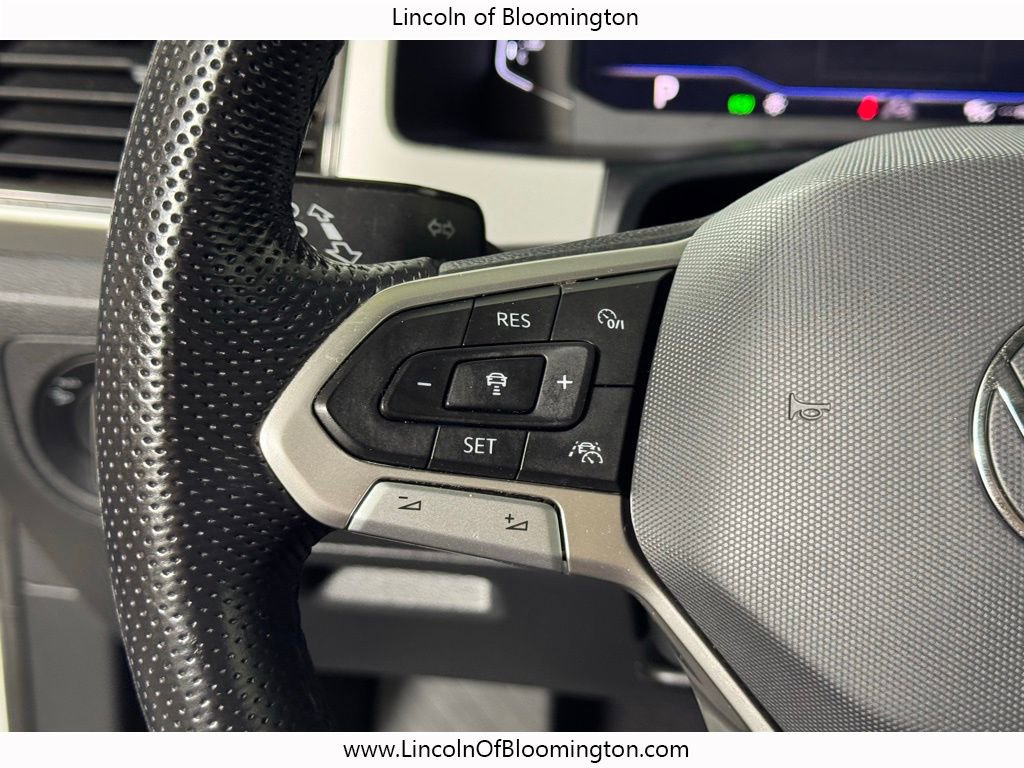 Used 2023 Volkswagen Atlas SEL R-Line image 28